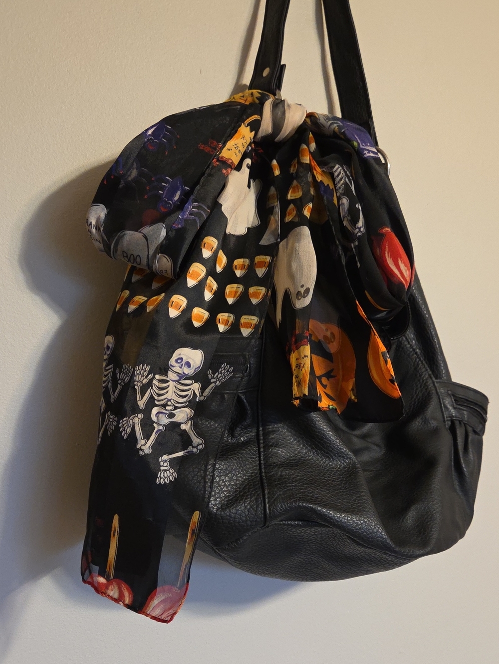 Halloween Purse Scarf - Black with Orange & White Print - Picture 4 of 4
